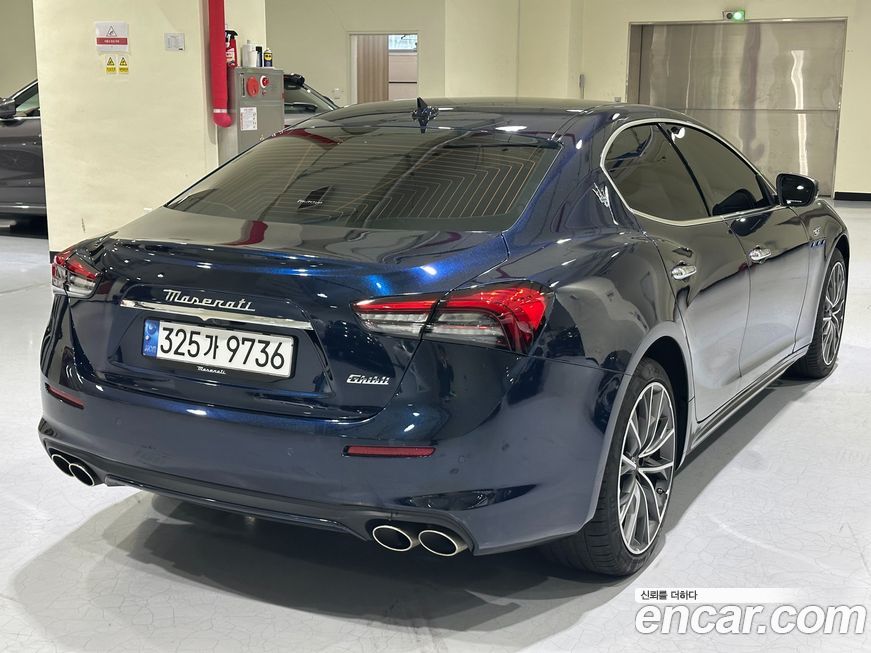 Maserati Ghibli 2.0 GT, 2023