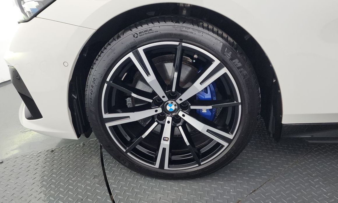 BMW 5-Series 530i xDrive M Sport, 2025