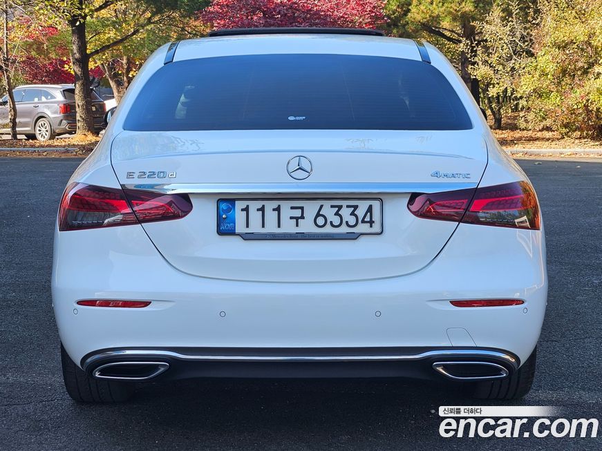 Mercedes-Benz E-Class E220d 4MATIC Exclusive, 2022