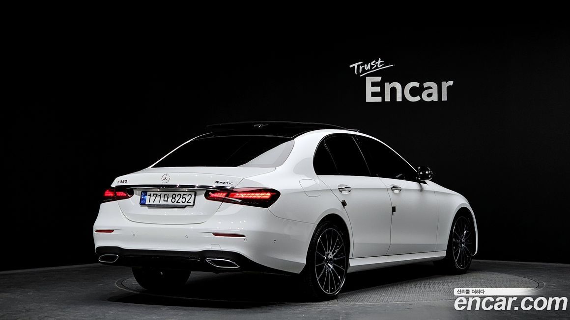 Mercedes-Benz E-Class E350 4MATIC AMG Line, 2023