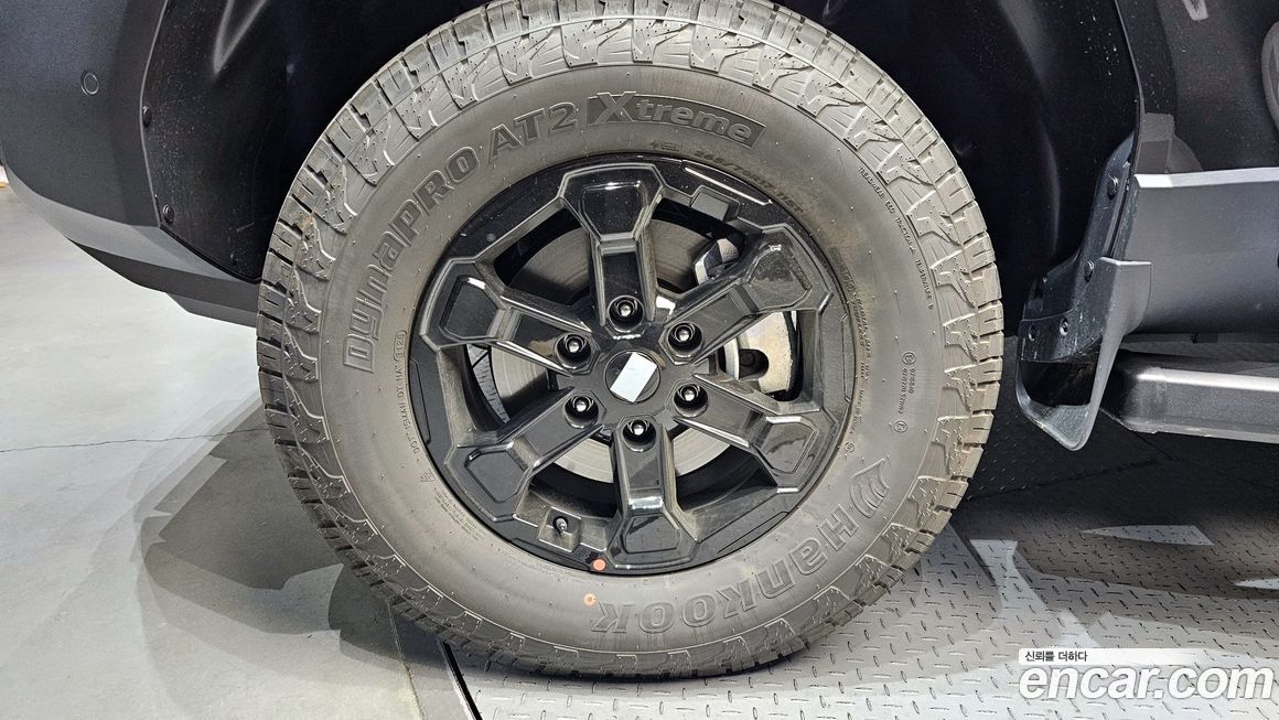 Kia Tasman 2.5T Gasoline 4WD, 2026