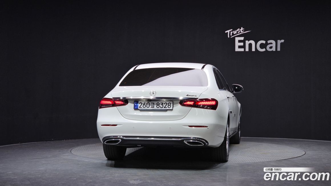 Mercedes-Benz E-Class E220d 4MATIC Exclusive, 2021