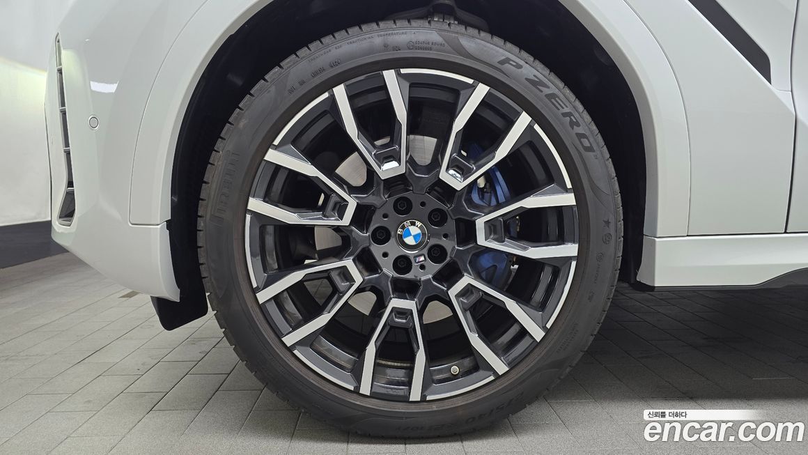 BMW X6 xDrive40i M Sport, 2025