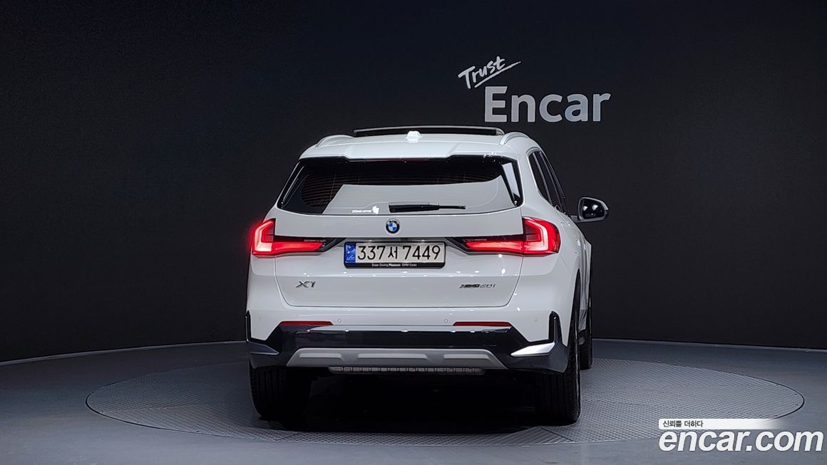 BMW X1 xDrive 20i xLine, 2024