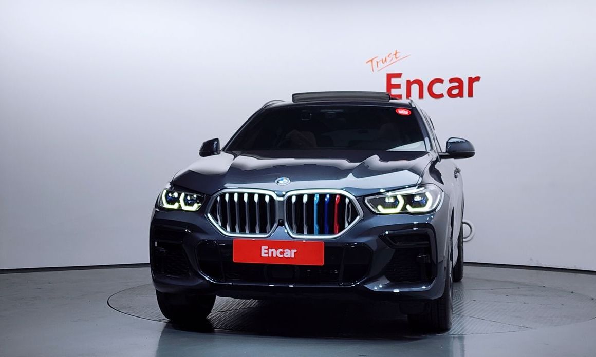 BMW X6 xDrive40i M Sport, 2022