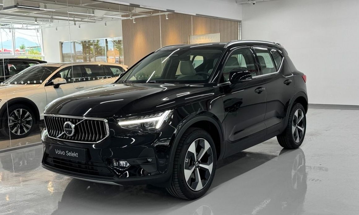 Volvo XC40 B4 Ultra Bright, 2025