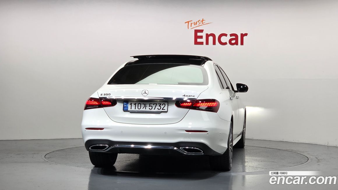 Mercedes-Benz E-Class E350 4MATIC AMG Line, 2022