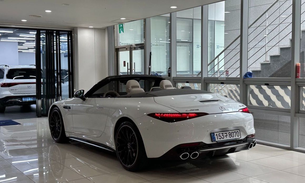 Mercedes-Benz SL-Class AMG SL43, 2025
