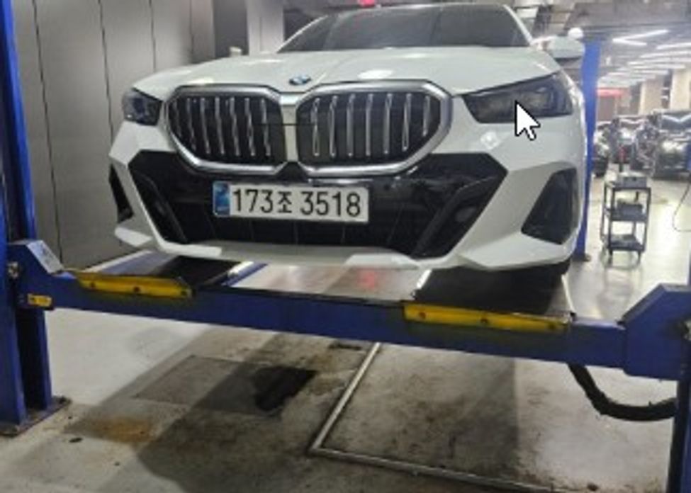 BMW 5-Series 530i xDrive M Sport, 2024