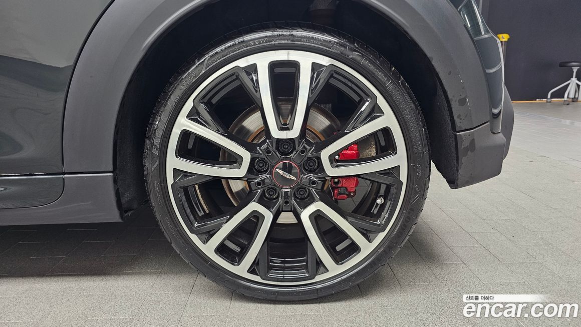 Mini Cooper JCW, 2023