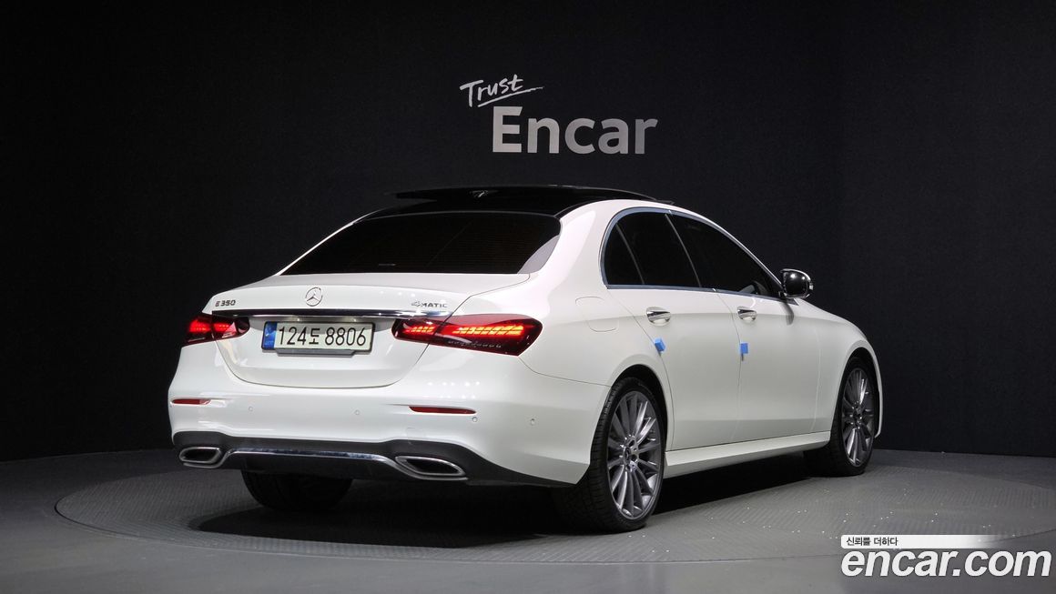 Mercedes-Benz E-Class E350 4MATIC AMG Line, 2022
