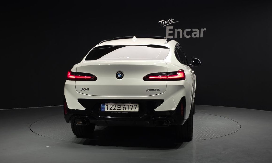 BMW X4 xDrive20i M Sports Pro, 2022