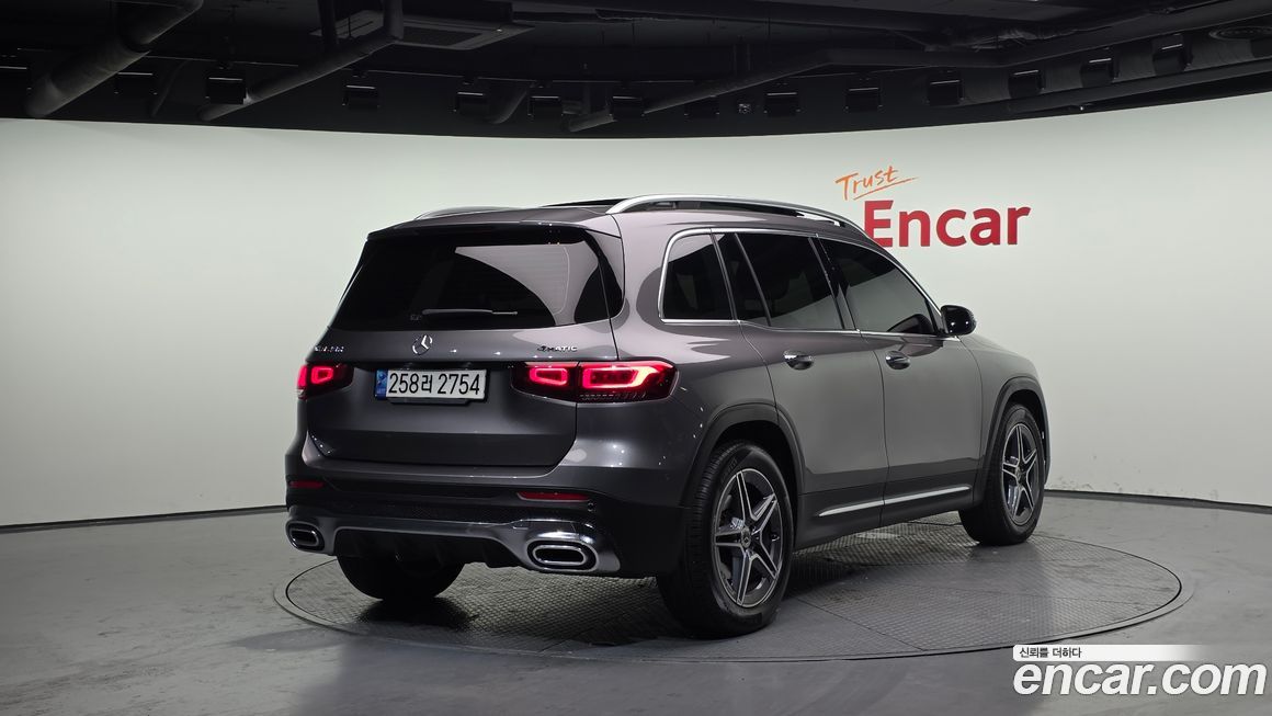 Mercedes-Benz GLB-Class GLB250 4MATIC, 2023