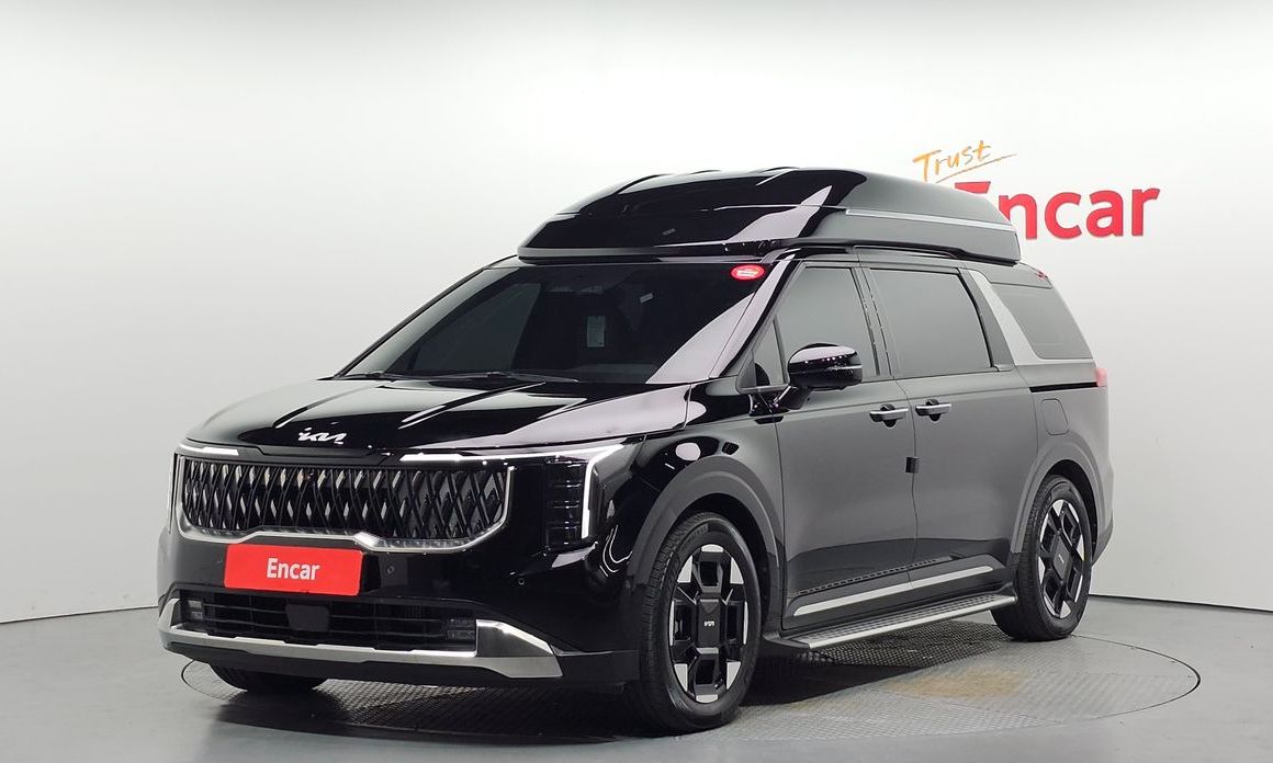 Kia Carnival 9-Seater Hi Limousine, 2024
