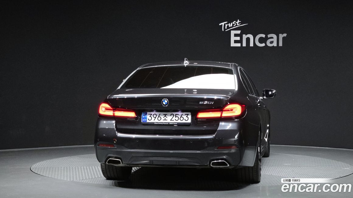 BMW 5-Series 530i M Sport Package, 2022