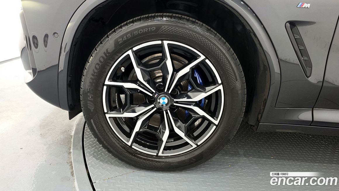 BMW X4 xDrive20i M Sport, 2023