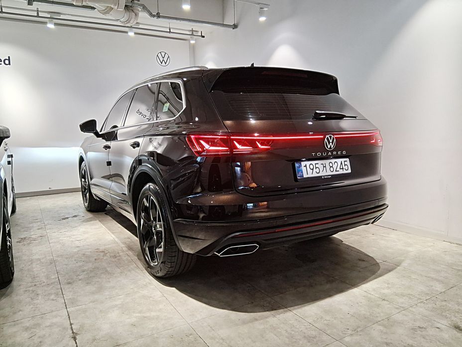 Volkswagen Touareg 3.0 TDI Prestige, 2024