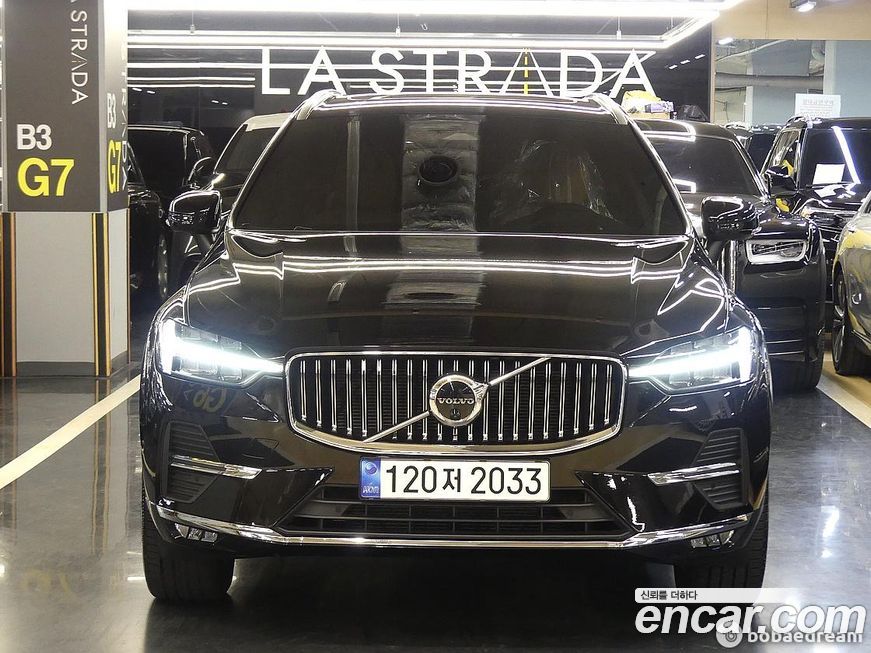 Volvo XC60 B5 Inscription, 2023