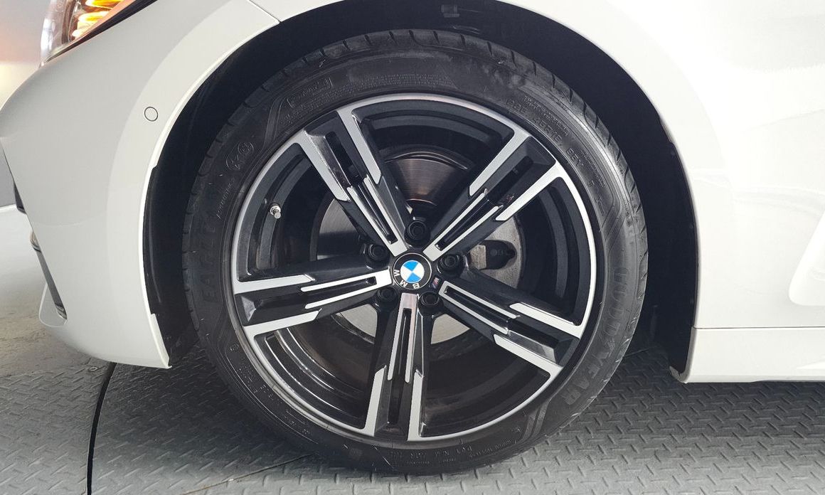 BMW 4-Series 420i M Sport Convertible, 2023