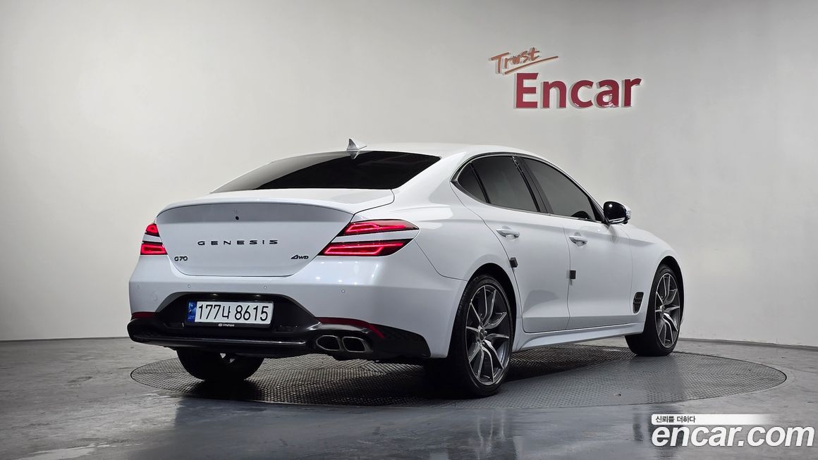 Genesis G70 Gasoline 2.0T 4WD, 2022