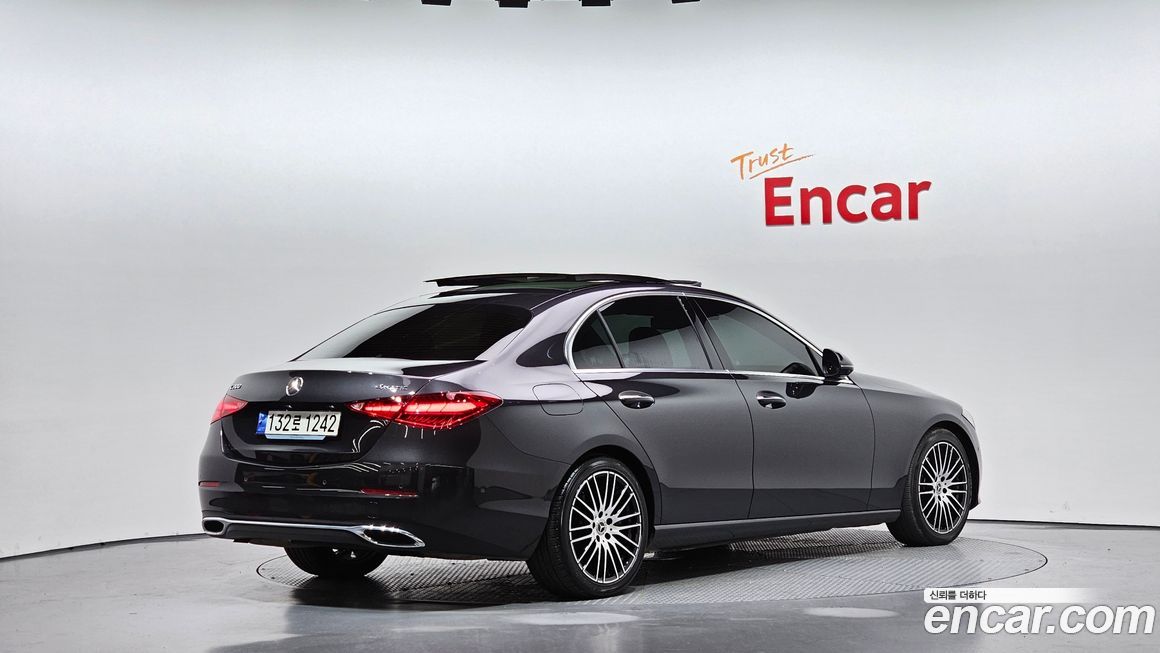 Mercedes-Benz C-Class C300 4MATIC Avantgarde, 2024