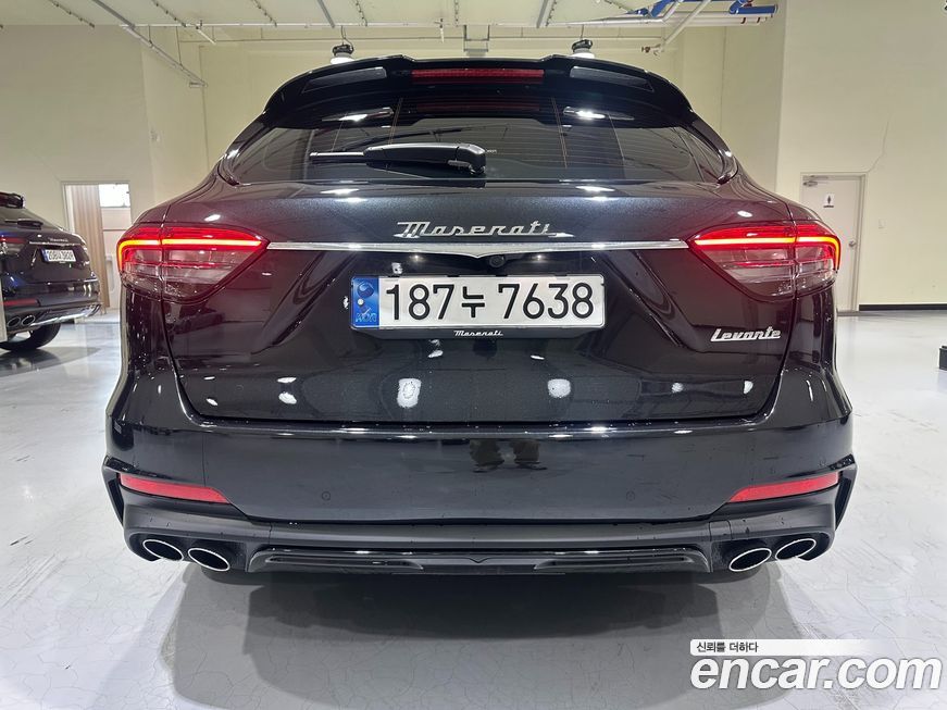 Maserati Levante 3.0 S AWD Modena, 2023