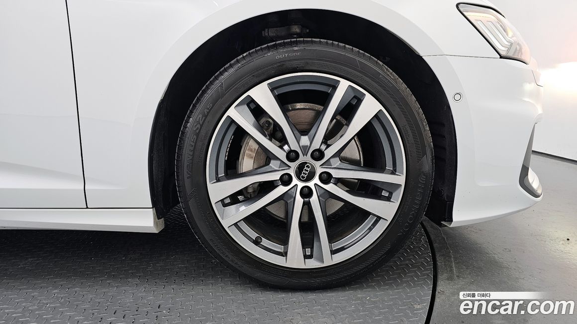 Audi A6 45 TFSI Premium, 2023