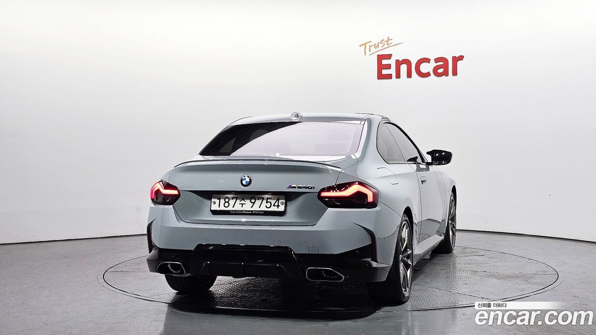 BMW 2-Series M240i xDrive Coupe, 2024