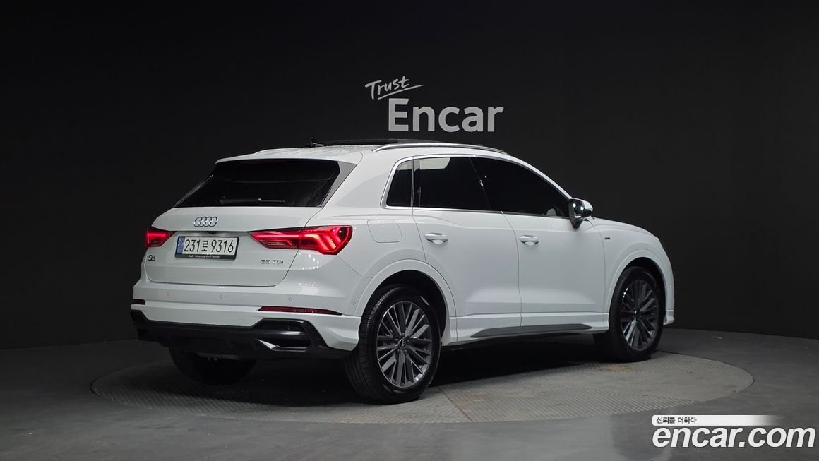 Audi Q3 35 TDI Premium, 2023