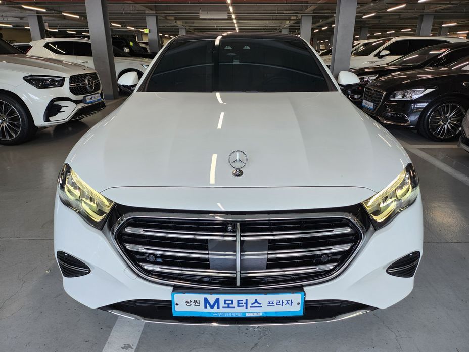 Mercedes-Benz E-Class E220d 4MATIC Exclusive, 2024