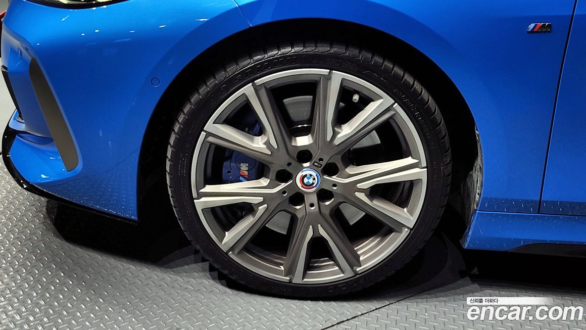 BMW 1-Series M135i xDrive, 2022