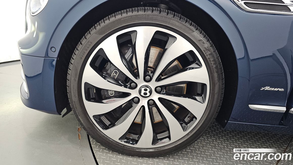 Bentley Flying Spur 4.0 Azure, 2024
