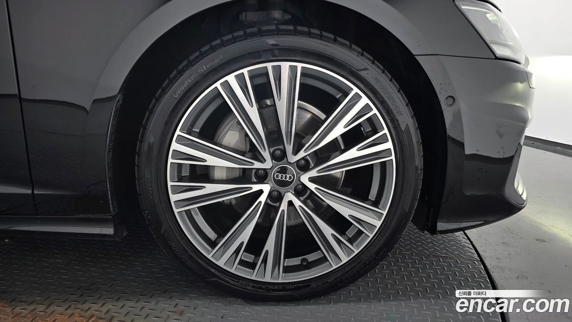 Audi A6 45 TFSI Quattro Premium, 2023