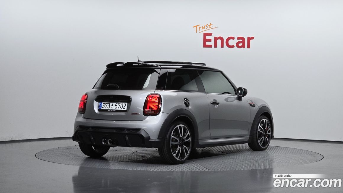 Mini Cooper JCW, 2024