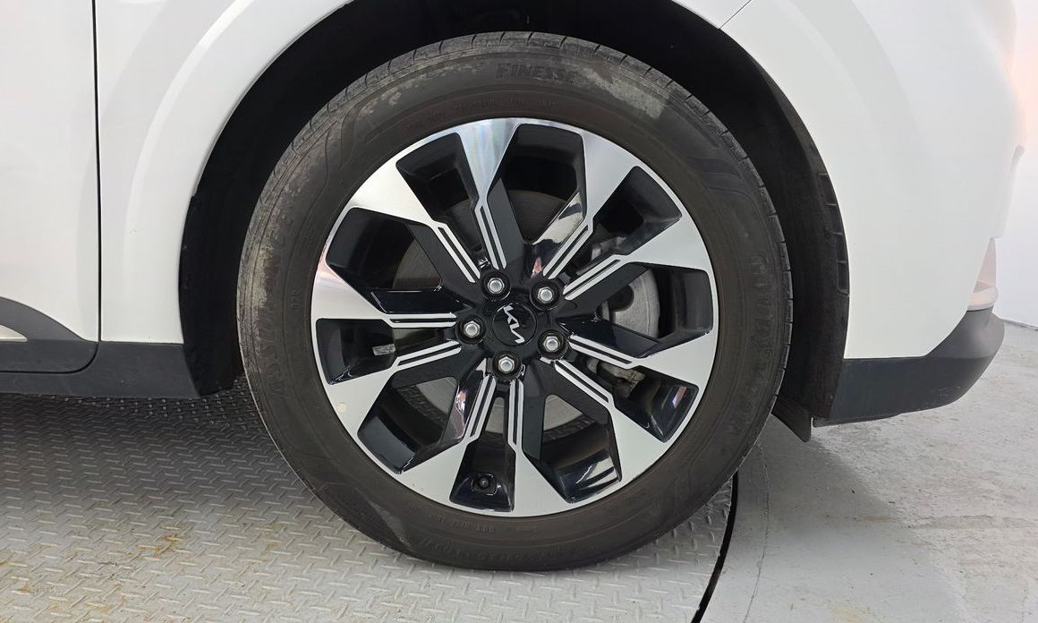 Kia Carnival 9-Seater Noblesse, 2023