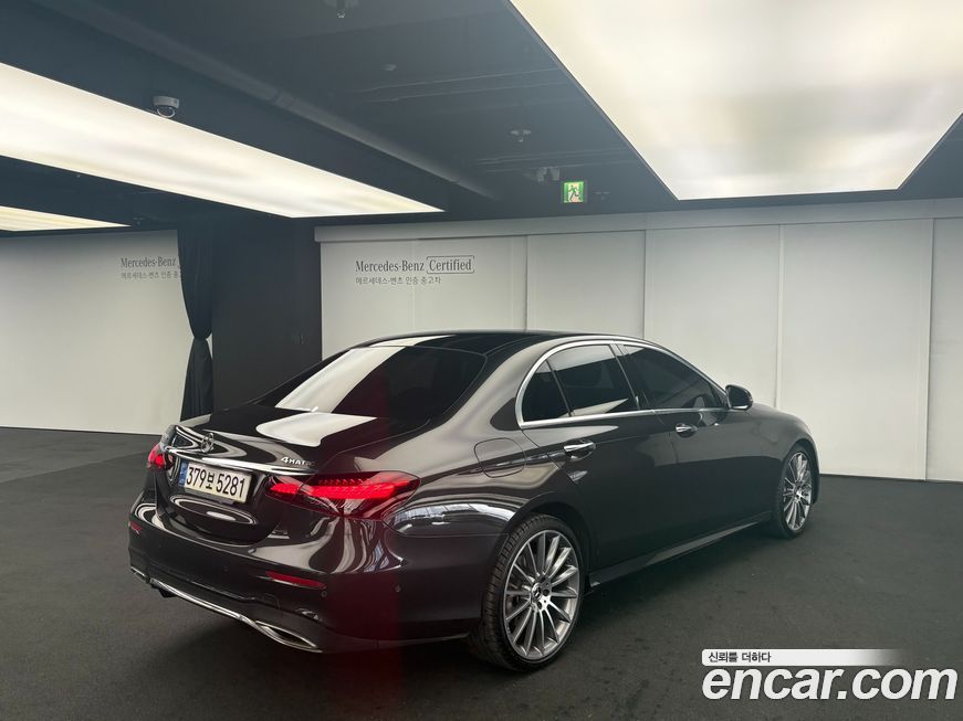 Mercedes-Benz E-Class E350 4MATIC AMG Line, 2022
