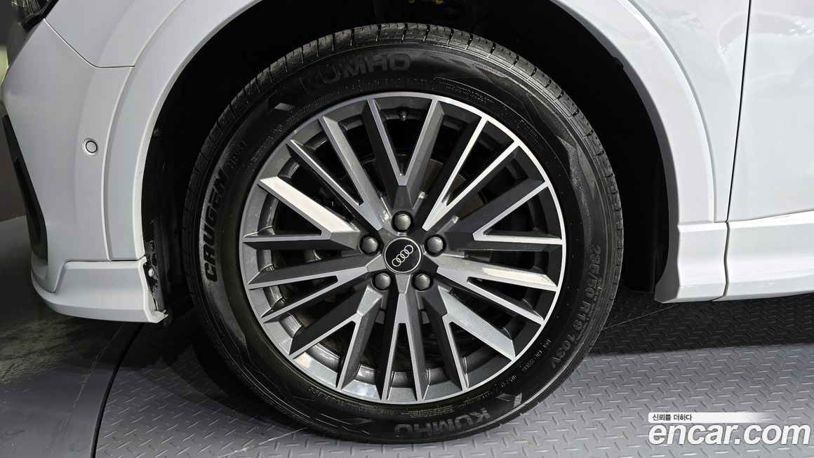 Audi Q3 35 TDI Premium, 2022