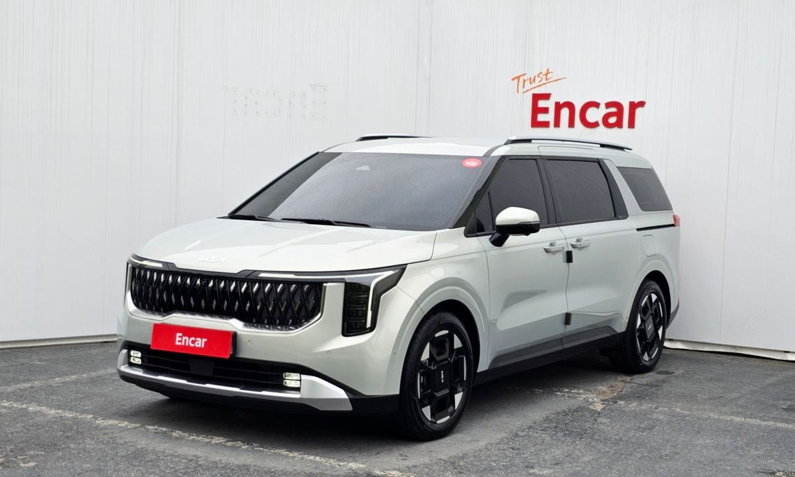Kia Carnival 9-Seater Prestige, 2025