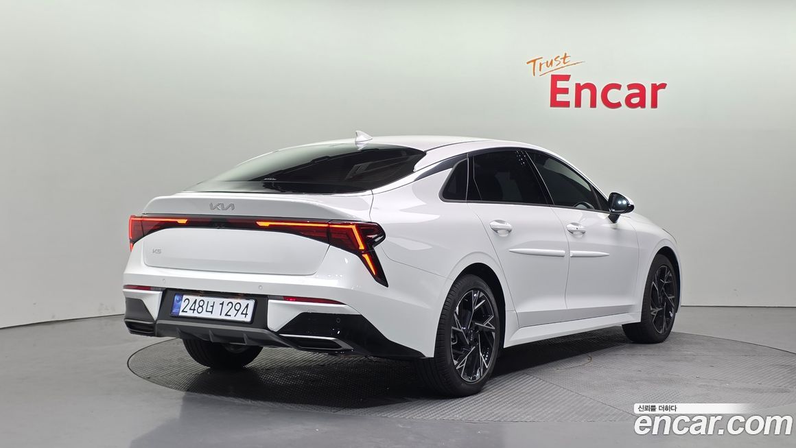 Kia K5 2.0, 2025