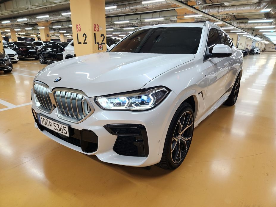 BMW X6 xDrive30d M Sport, 2022