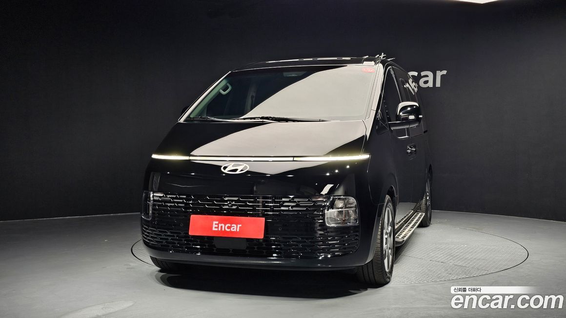 Hyundai Staria Tourer 9-Seater, 2025