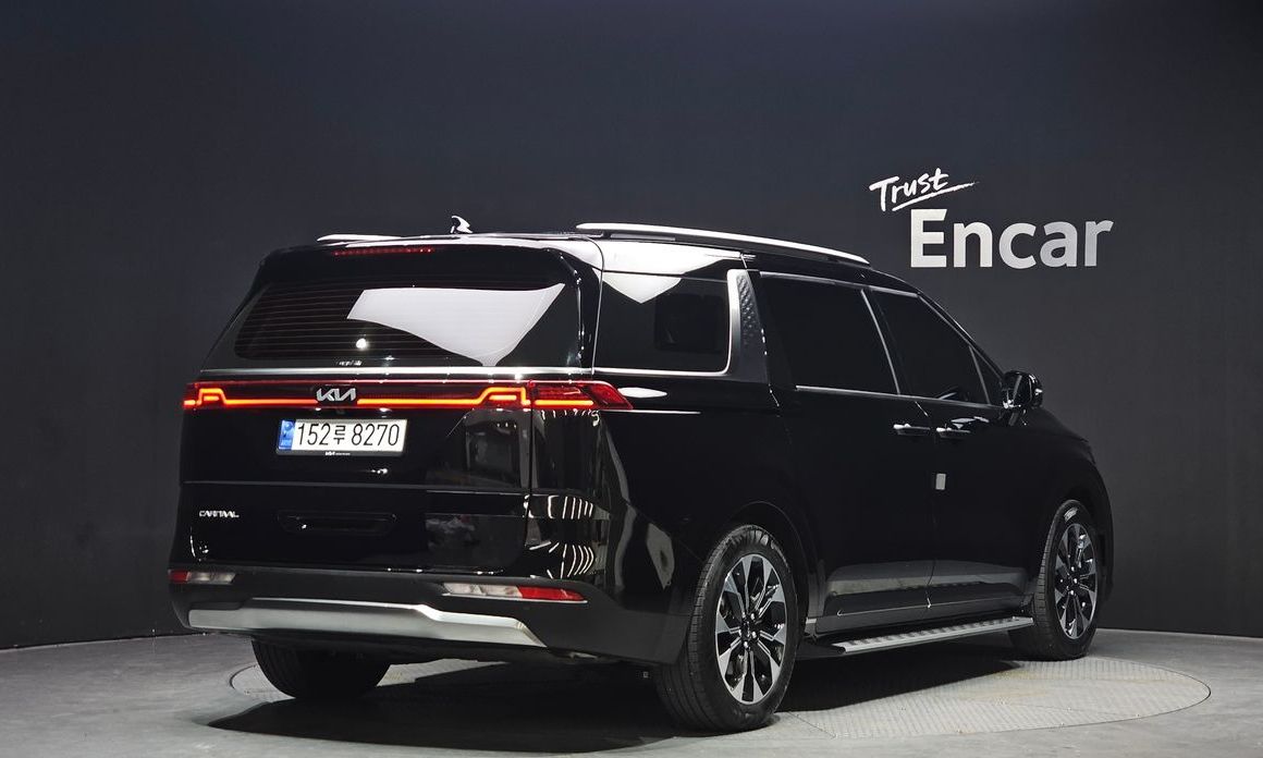 Kia Carnival 9-Seater Signature, 2023