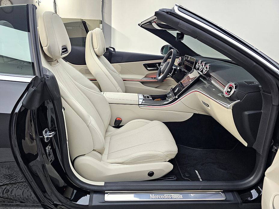Mercedes-Benz CLE-Class CLE200 Cabriolet, 2025