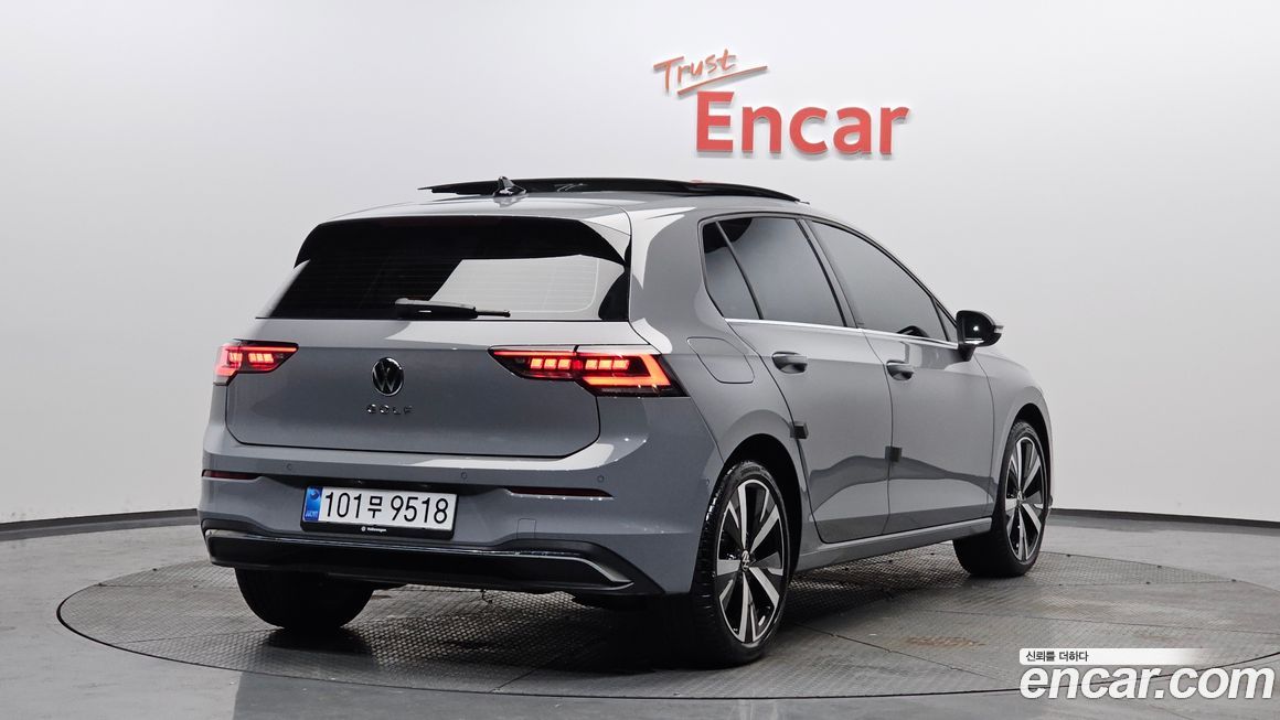 Volkswagen Golf 2.0 TDI Prestige, 2025