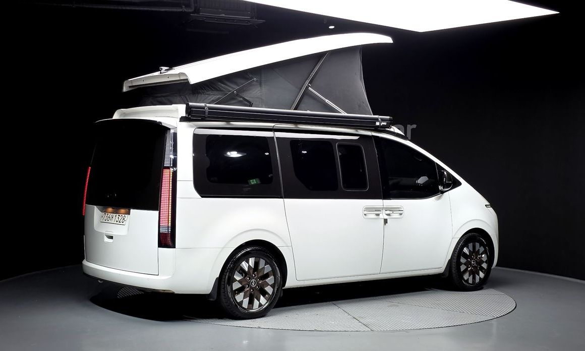 Hyundai Staria 2WD Camping Car, 2024