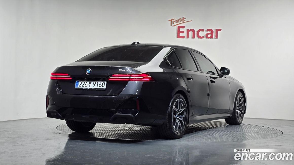 BMW 5-Series 520i M Sport, 2025