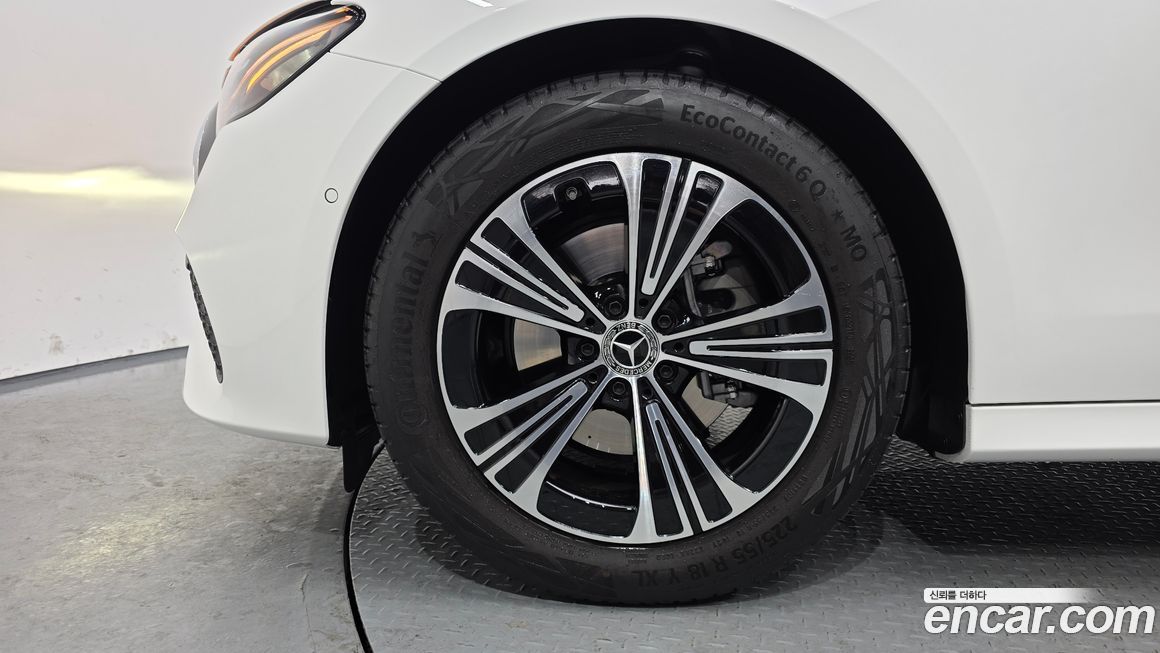 Mercedes-Benz E-Class E200 Avantgarde, 2026