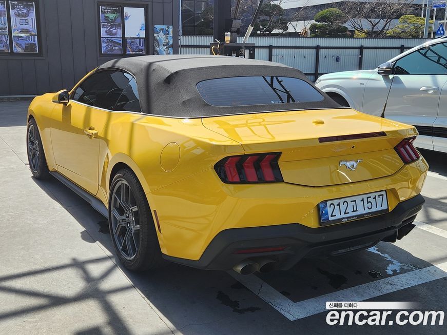 Ford Mustang 2.3 Ecoboost Premium Convertible, 2025