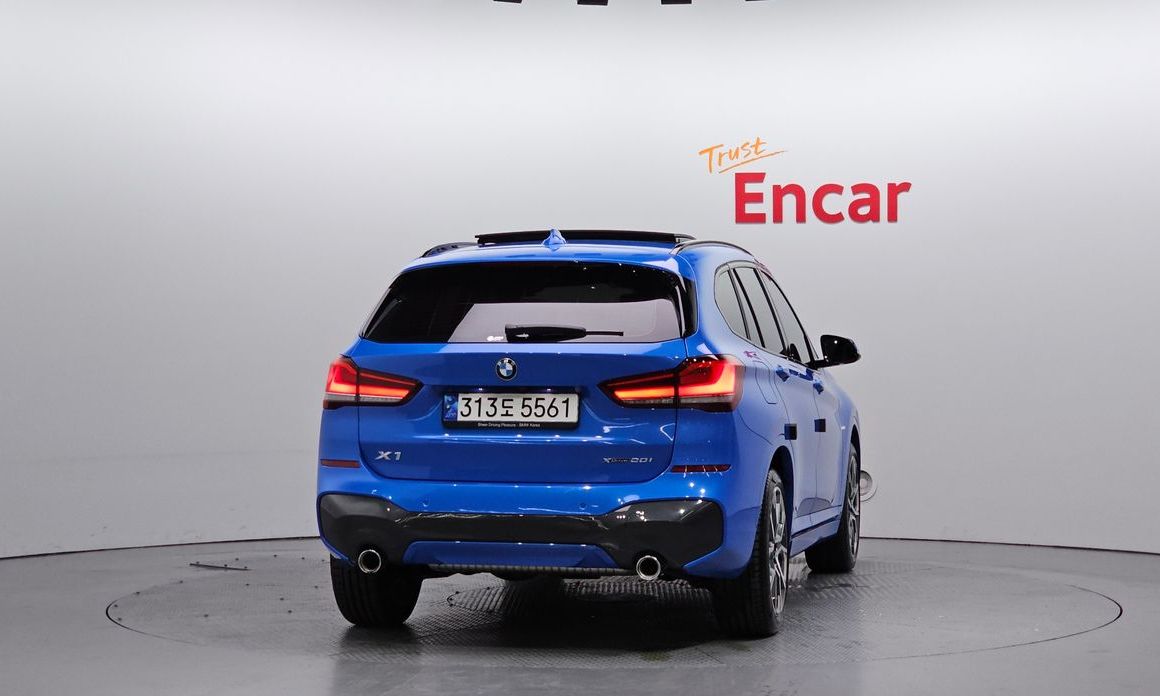 BMW X1 xDrive 20i M Sport, 2022