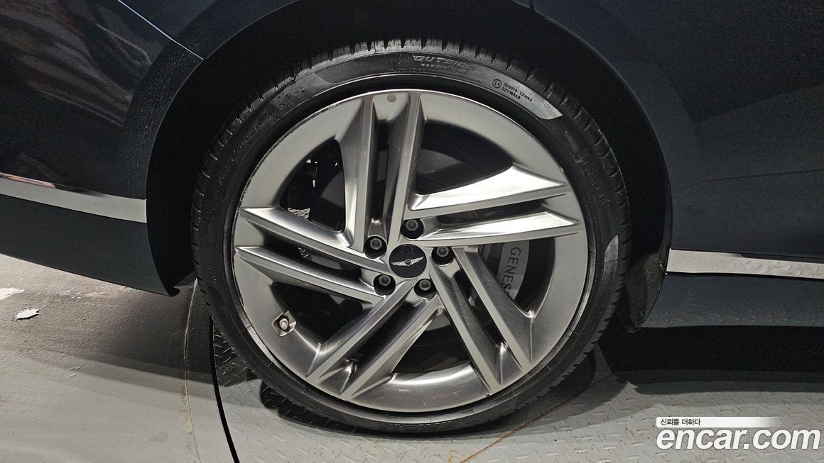 Genesis G80 Gasoline 2.5 Turbo AWD, 2025